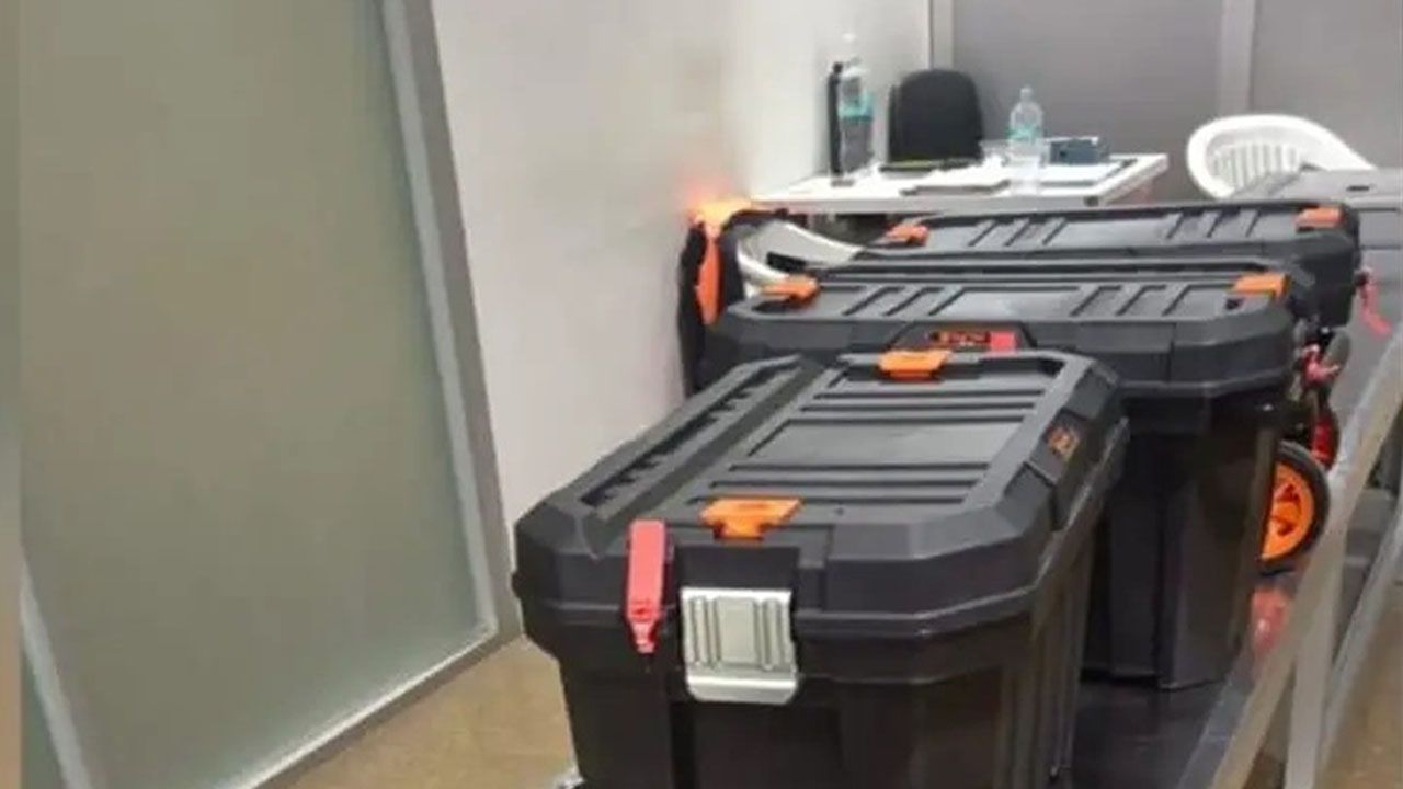 Felcc confirma hallazgo de 189 kilos de oro en maletas con destino a Dubái