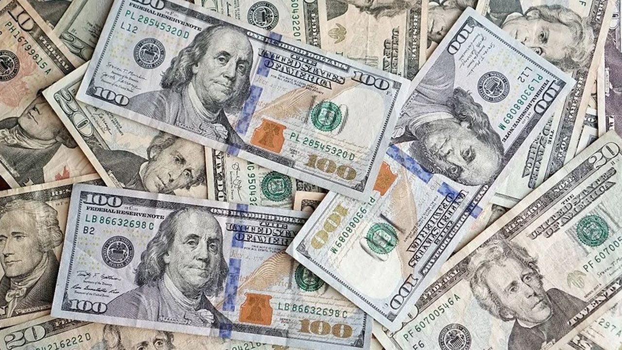 El dólar oficial alcanza los Bs 11 y marca un nuevo máximo bajo el régimen de tipo de cambio flexible