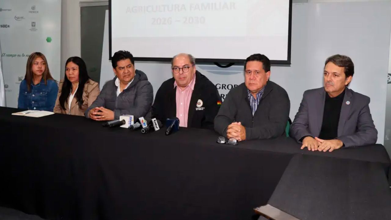 Firman el “Compromiso de Santa Cruz” para impulsar el sector agropecuario