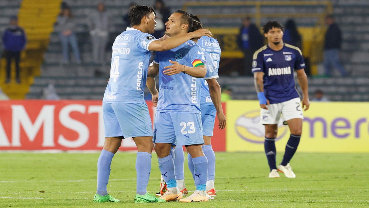 Bolívar derrota a Gremio y toma una leve ventaja para la revancha