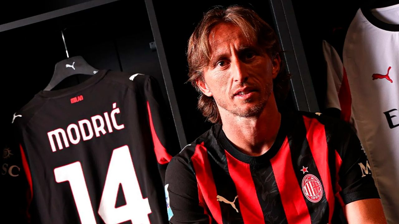 Luka Modric renueva con el AC Milan hasta 2027
