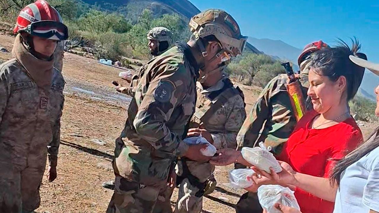 EMAPA brinda apoyo alimentario a brigadistas y familias que combaten incendios en Tarija