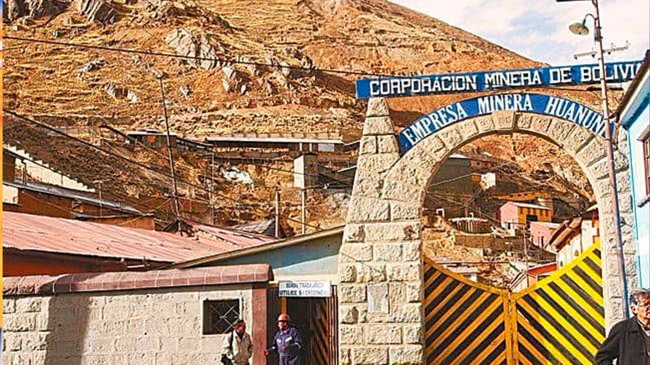 Defensa abre sumario militar por tragedia en Huanuni
