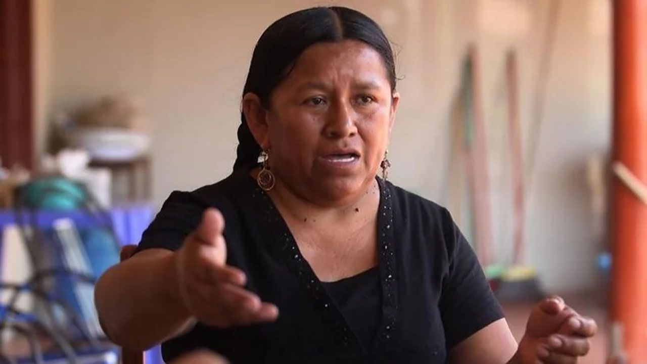 Interpol activa sello rojo contra Nemesia Achacollo