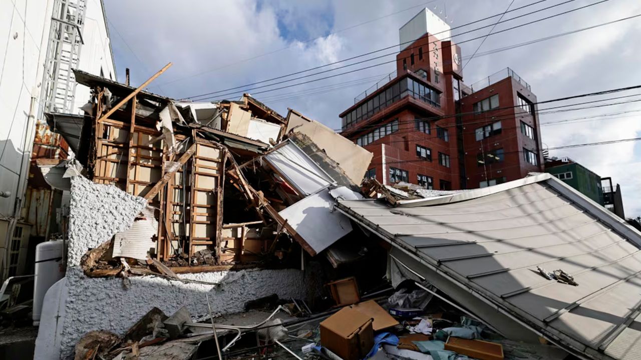 Sube a 13 la cifra de muertos por terremoto en Japón