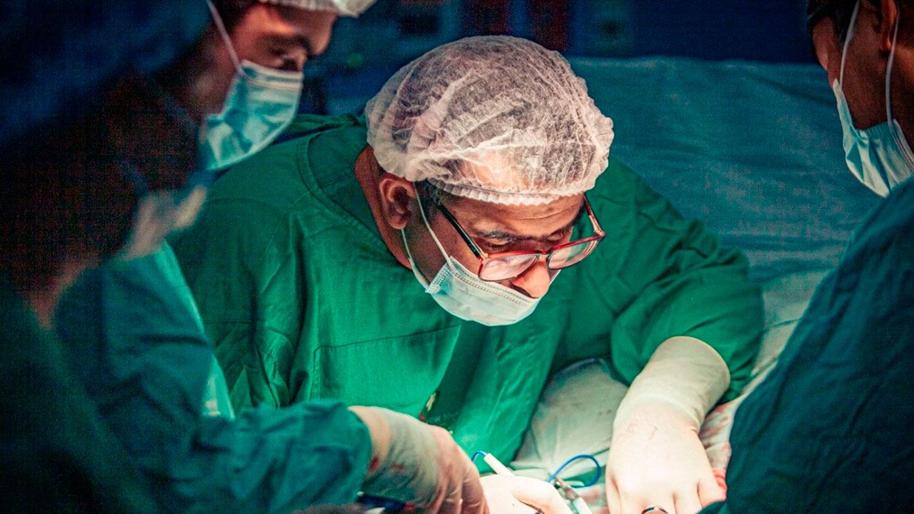 Montero: extirpan un tumor de más de 40 kilos a un paciente que estuvo años postrado