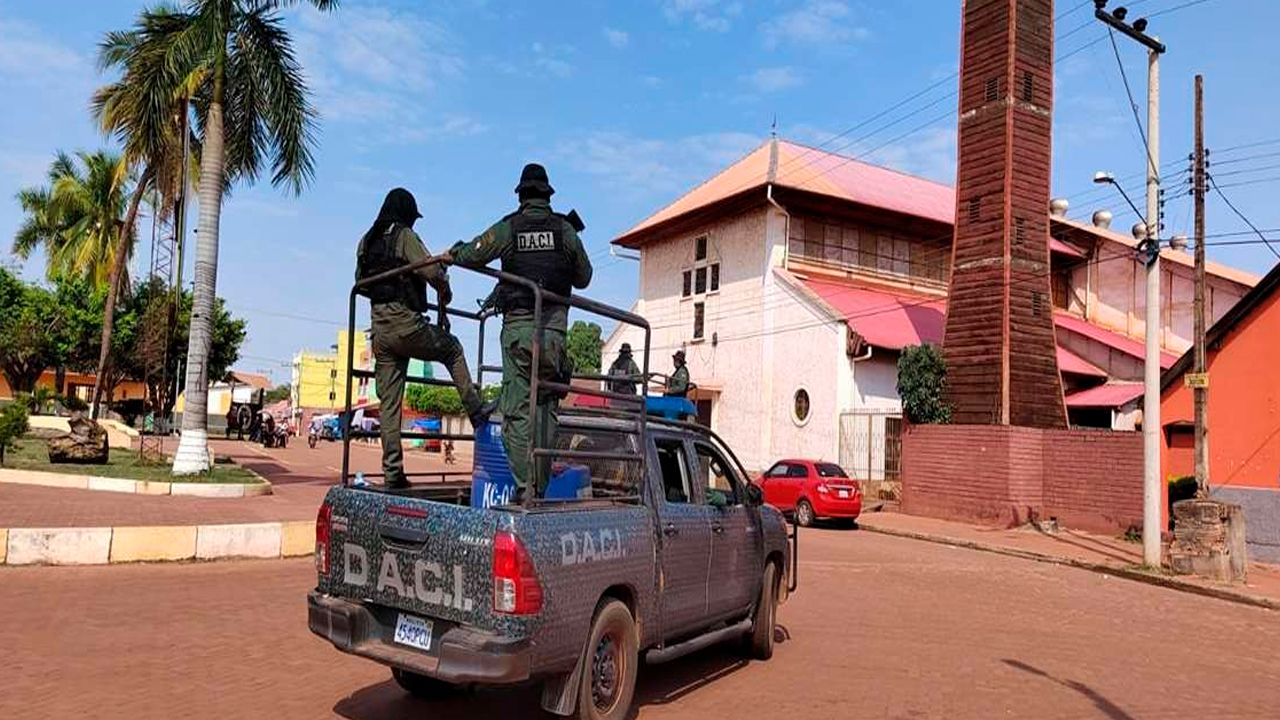 Buscan a cuatro extranjeros por el triple asesinato en San Matías