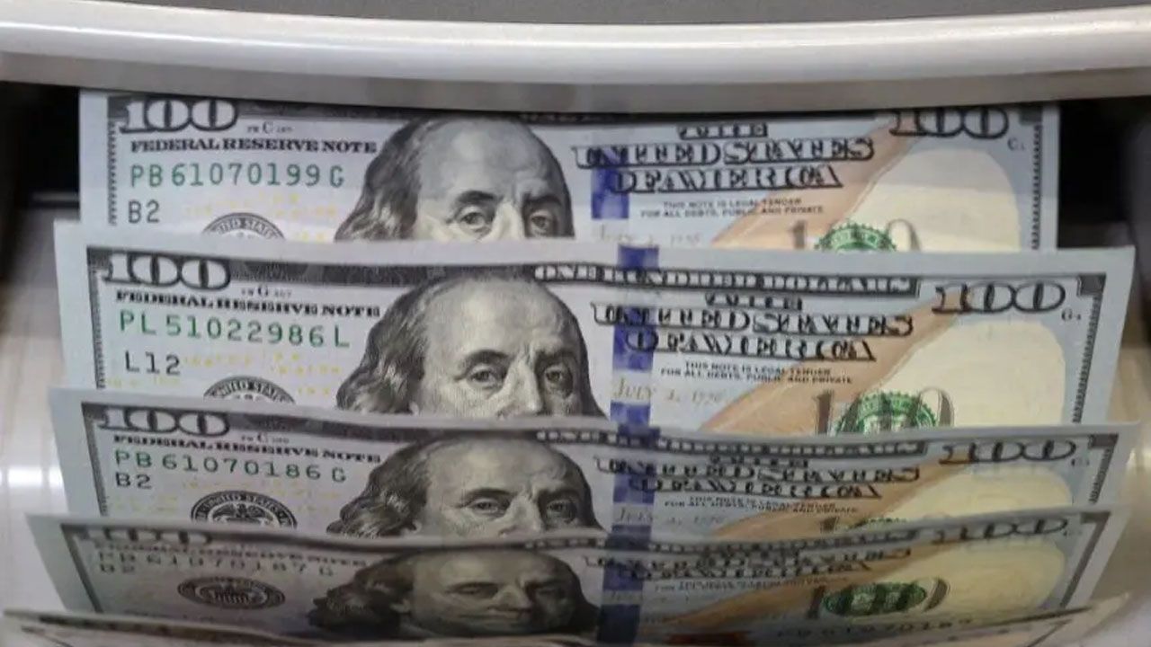 BCB anuncia reglamento para la compra y venta de dólares