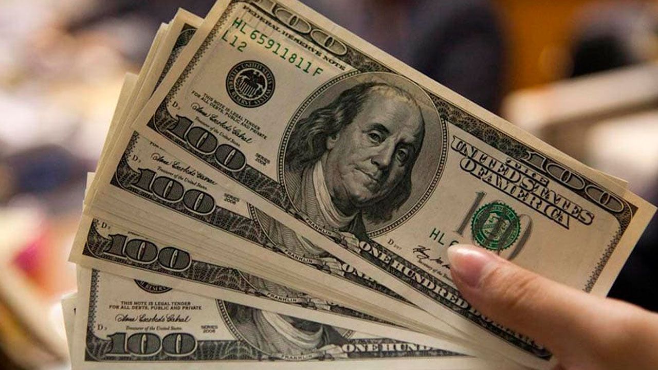 ¡Atención! El dólar oficial supera los Bs 12 y llegará a Bs 12,15 este viernes