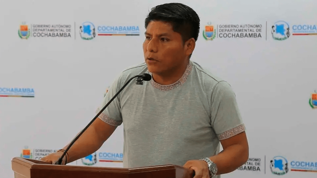 “No soy Diprove”: Loza responde por traslado en vehículo con reporte de robo
