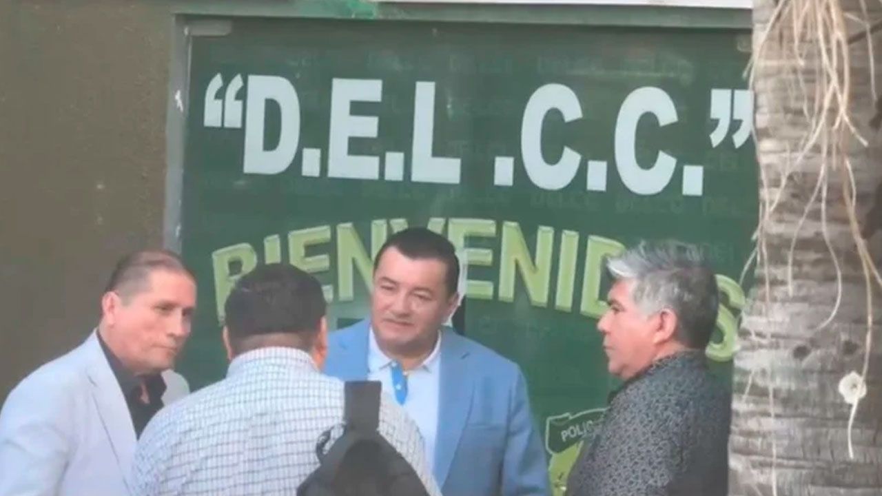 Jhonny Fernández llega a la Delcc para declarar por caso viaducto 