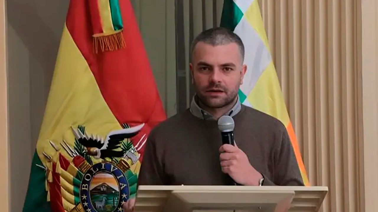 Senador Ormachea acusa al Gobierno de buscar votos con acuerdos