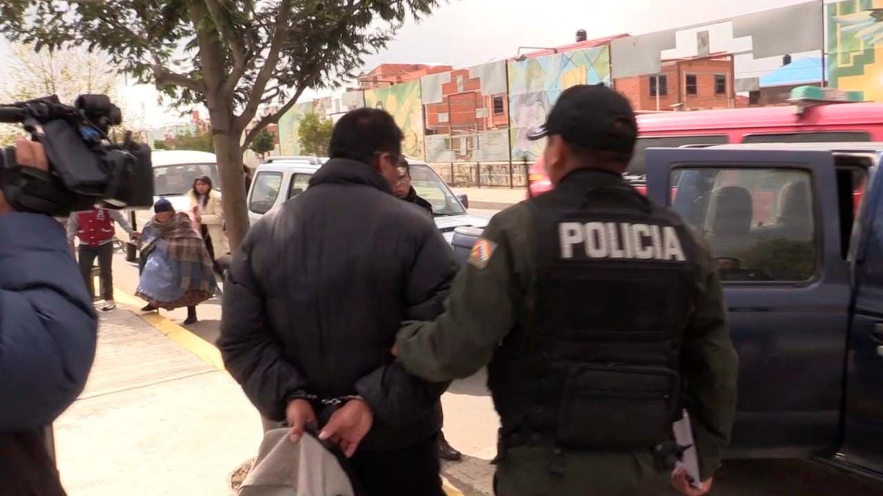 Aprehenden a una persona por intentar sobornar a funcionario de la Alcaldía de El Alto