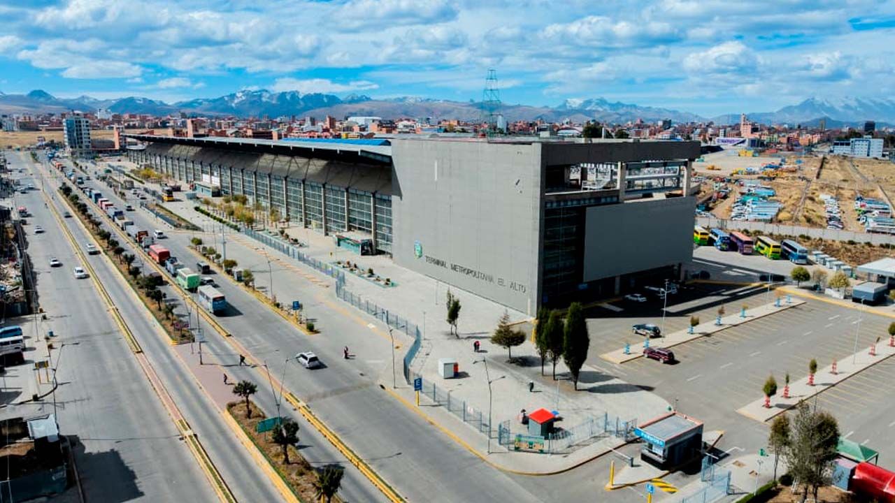 Terminal Metropolitana El Alto suspende temporalmente salidas a Cochabamba y Santa Cruz