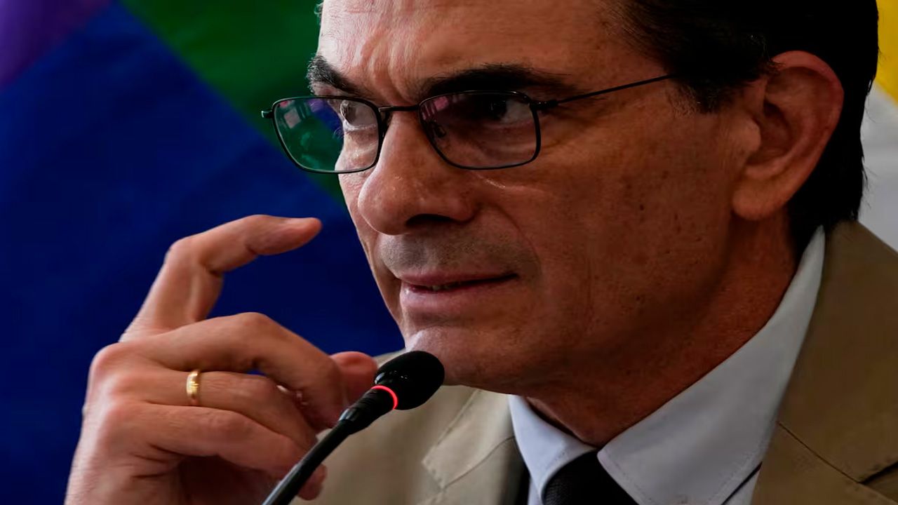 Rodrigo Paz defiende sincerar la economía para reducir la subvención al diésel