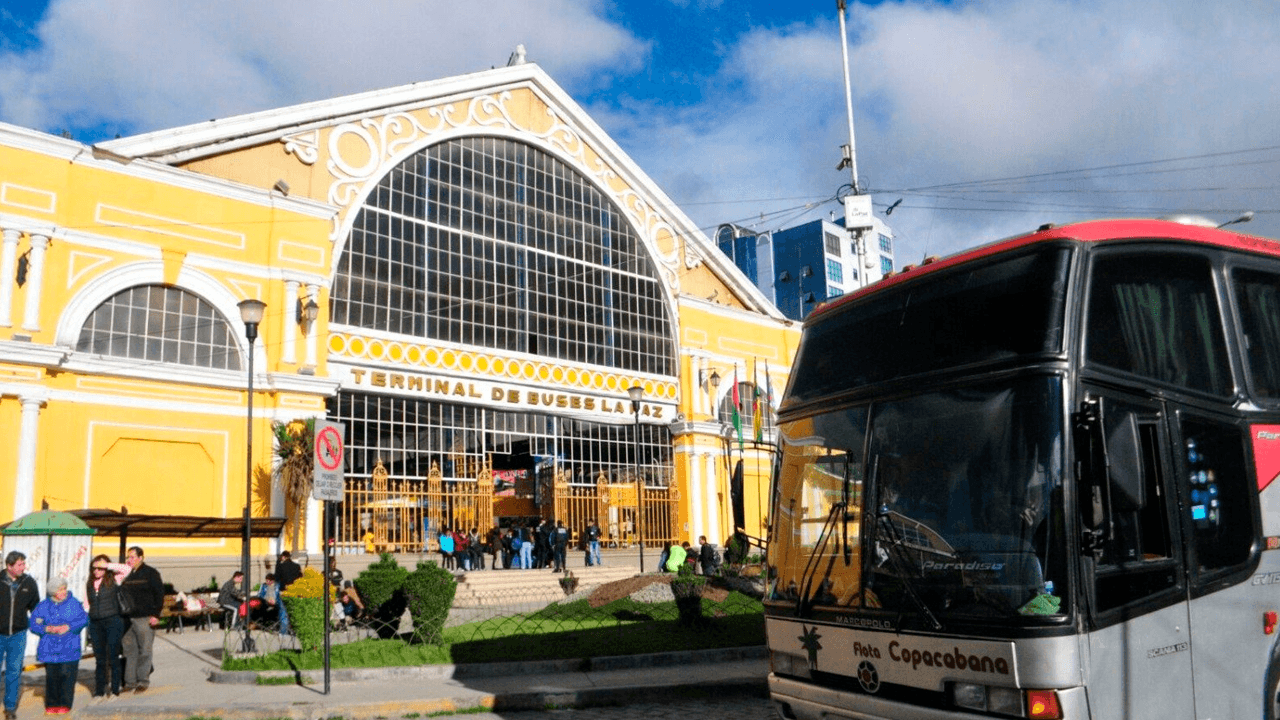 Roban encomienda con celulares de Bs 180.000 en la Terminal de Buses de La Paz