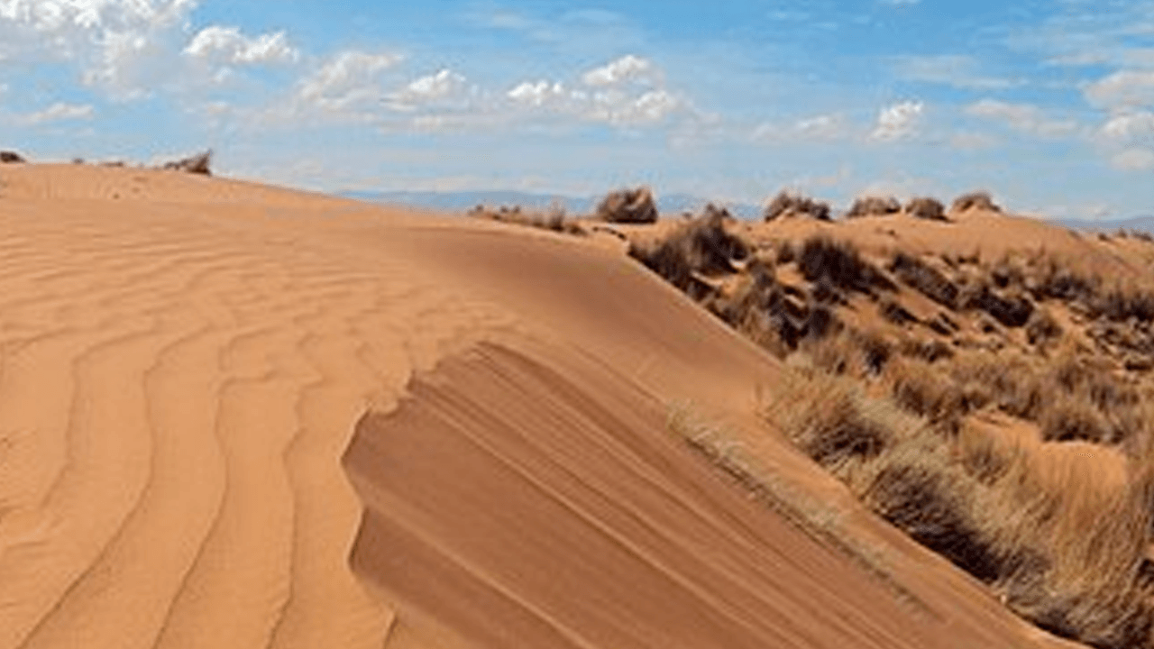 Niño de nueve años es rescatado tras quedar enterrado en los arenales del Plan 3.000
