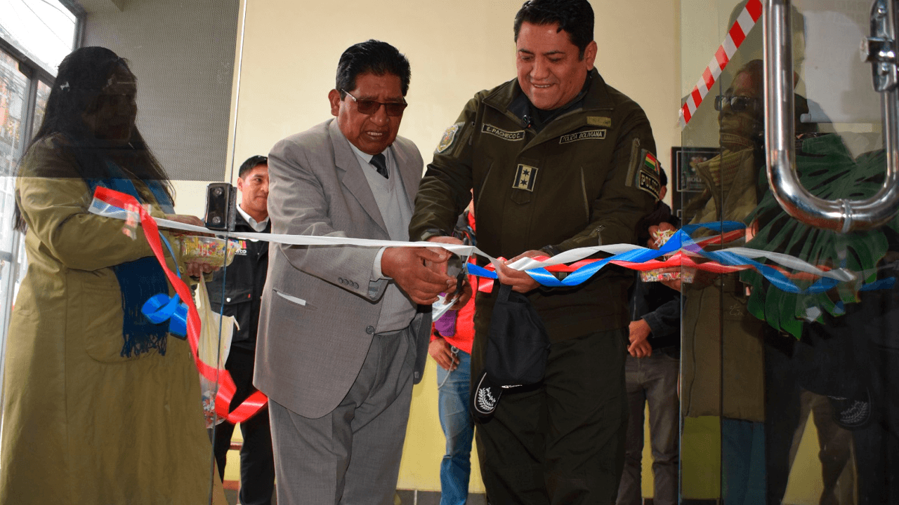 Alcaldía de El Alto inaugura centro de monitoreo escolar en la Unidad Educativa Juan Capriles