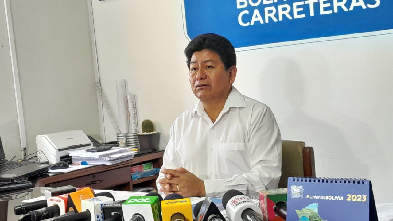 Ministro de Obras Públicas rechaza bloqueos y destaca pérdidas económicas