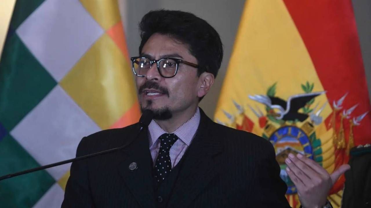  El Gobierno defiende el alza del diésel, convoca al diálogo y advierte con sanciones bajo el Estado de Excepción