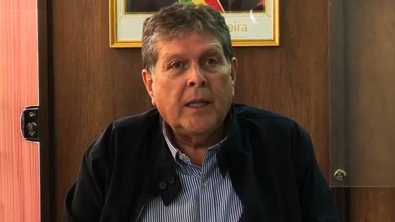 Ministro de Hidrocarburos descarta ajuste al precio de la gasolina y anuncia la reestructuración de YPFB y la ANH