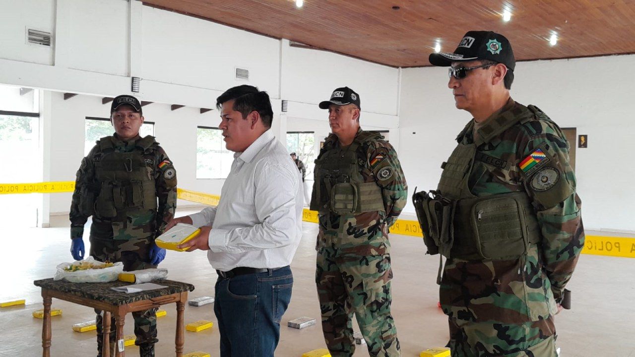 8 aprehendidos tras 7 operativos contra el narcotráfico en Santa Cruz