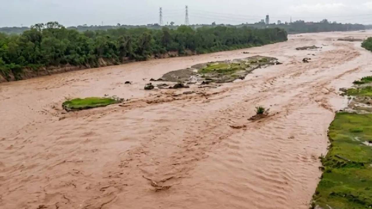Senamhi emite alerta naranja por ráfagas de viento en Santa Cruz y riesgo de desborde de ríos en cinco departamentos