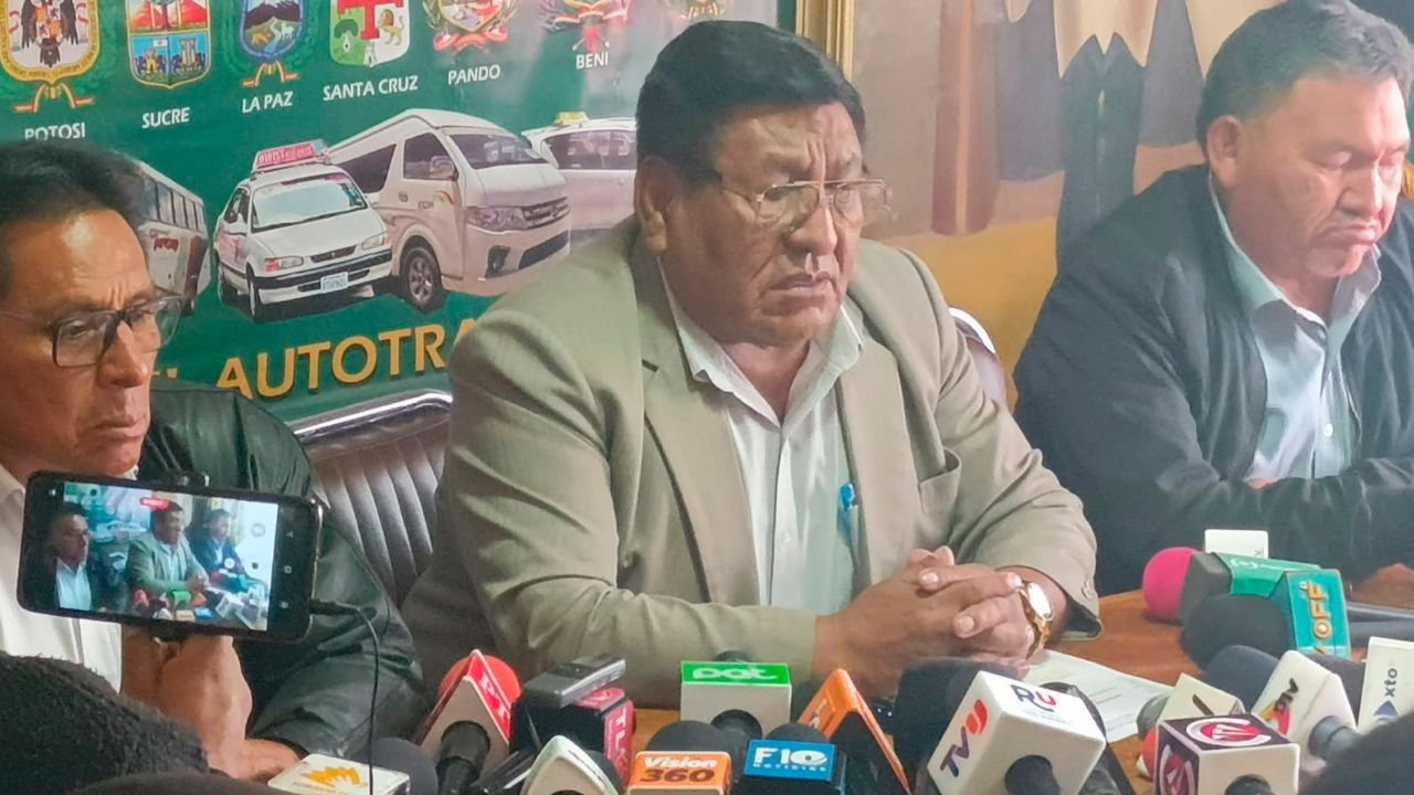 Lucio Gómez explica movilización del transporte
