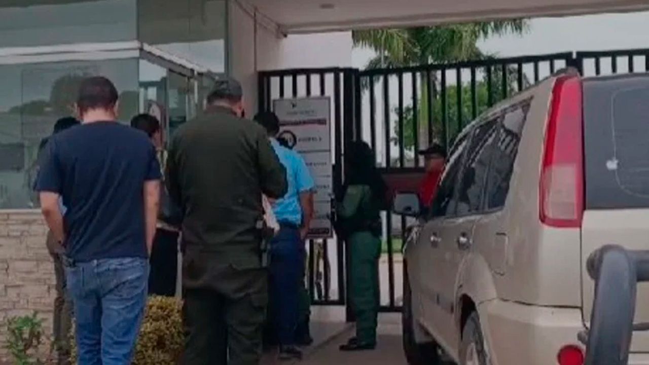 Reportan hallazgo de una caja fuerte en allanamiento a vivienda de Roger Mariaca