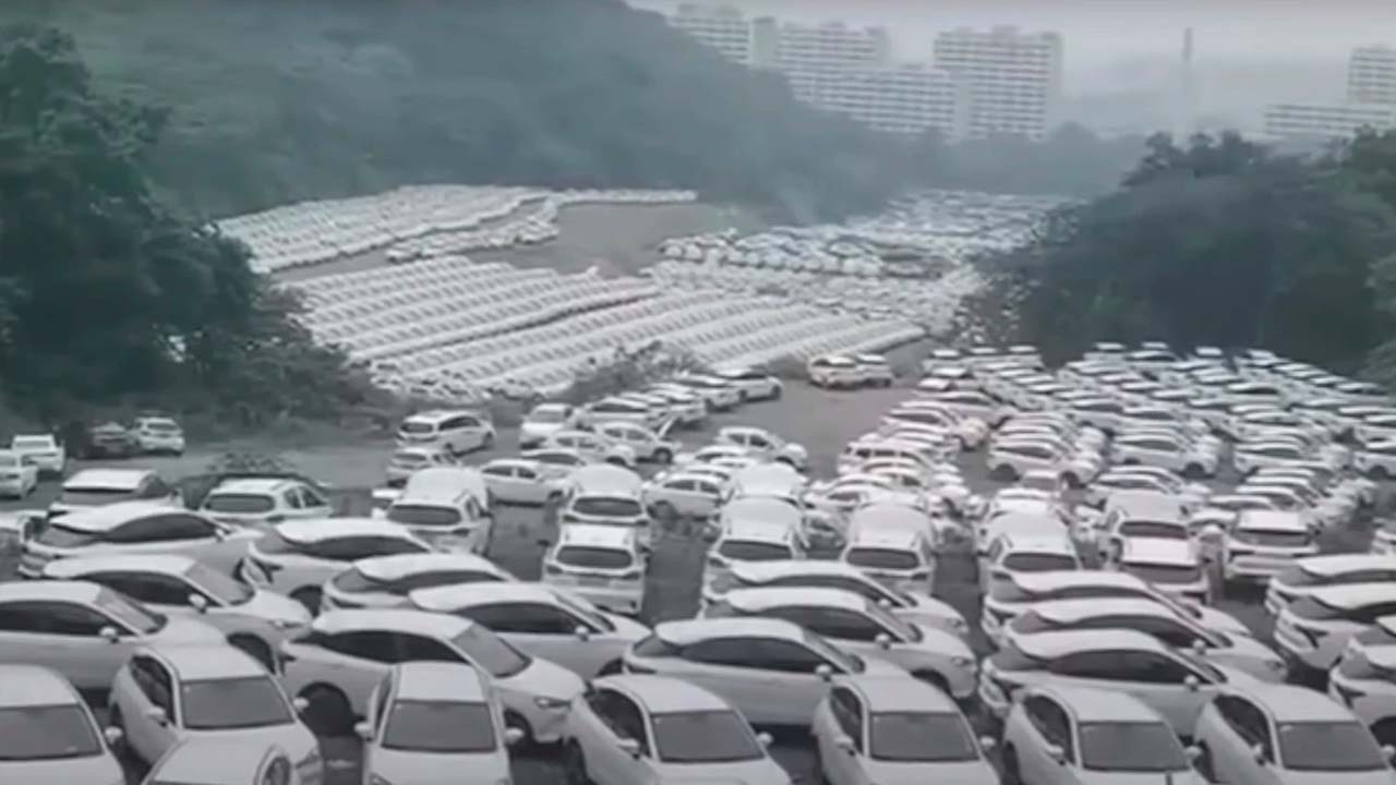 Autos eléctricos abandonados en China: Un fenómeno inesperado en medio de la electrificación