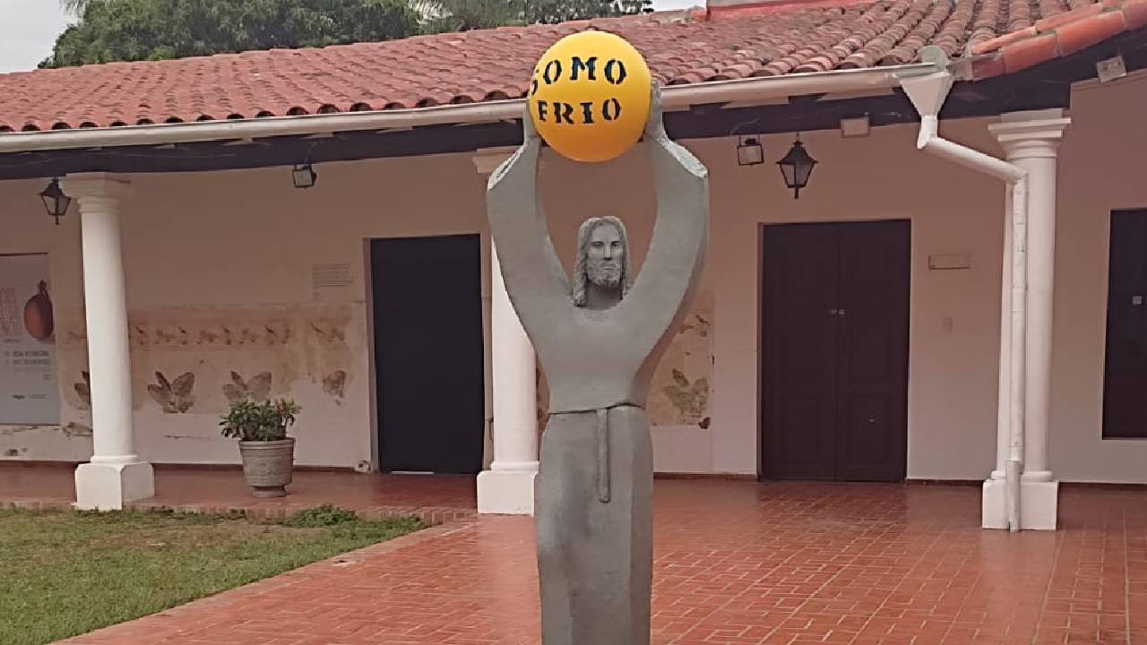 Reaparece el polémico "Cristo Somosero" de Belén Abella 