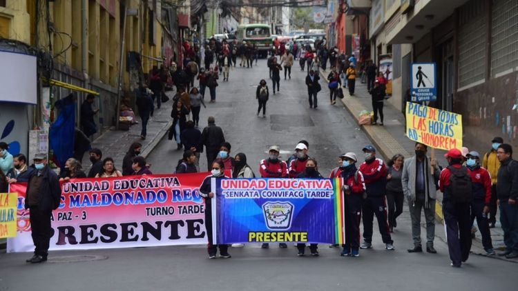Maestros lanzan ultimátum al Gobierno