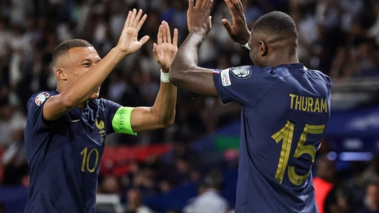 Ganó Francia y es líder del grupo B