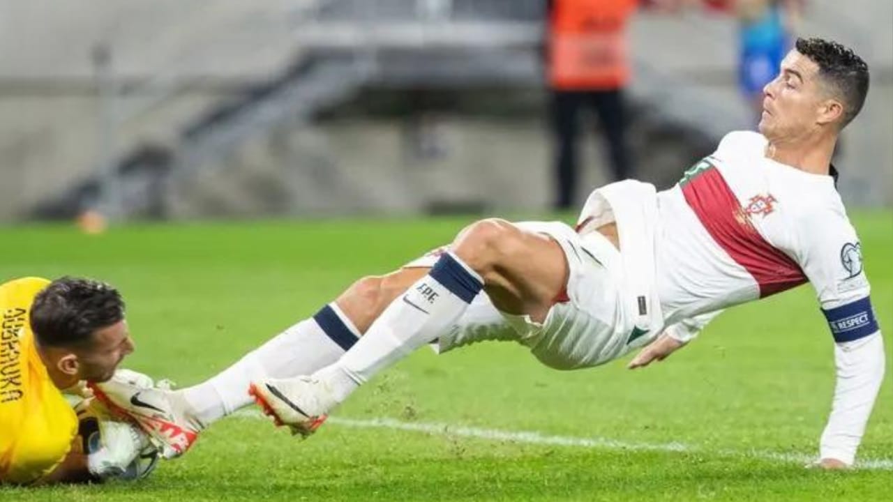 Ganaron los favoritos y lideran sus grupos