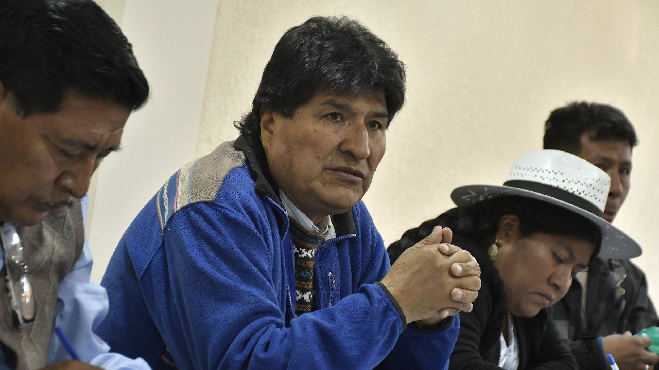 Evo Morales Llama a un "Plan de Emergencia" ante la Caída de Reservas de Gas