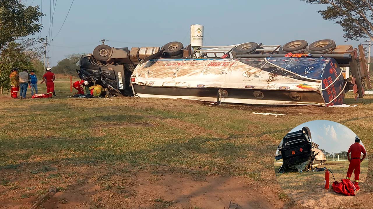  Tráiler con 30.000 litros de combustible causa temor en la carreta al volcarse