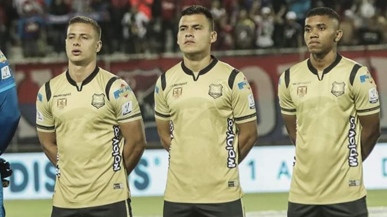 Moisés Villarroel titular indiscutible en Águilas Doradas