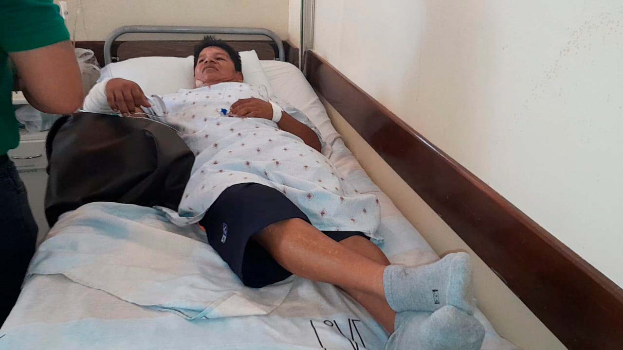 Ataque a taxista: Sujeto se hace pasar por pasajero y deja a conductor gravemente herido