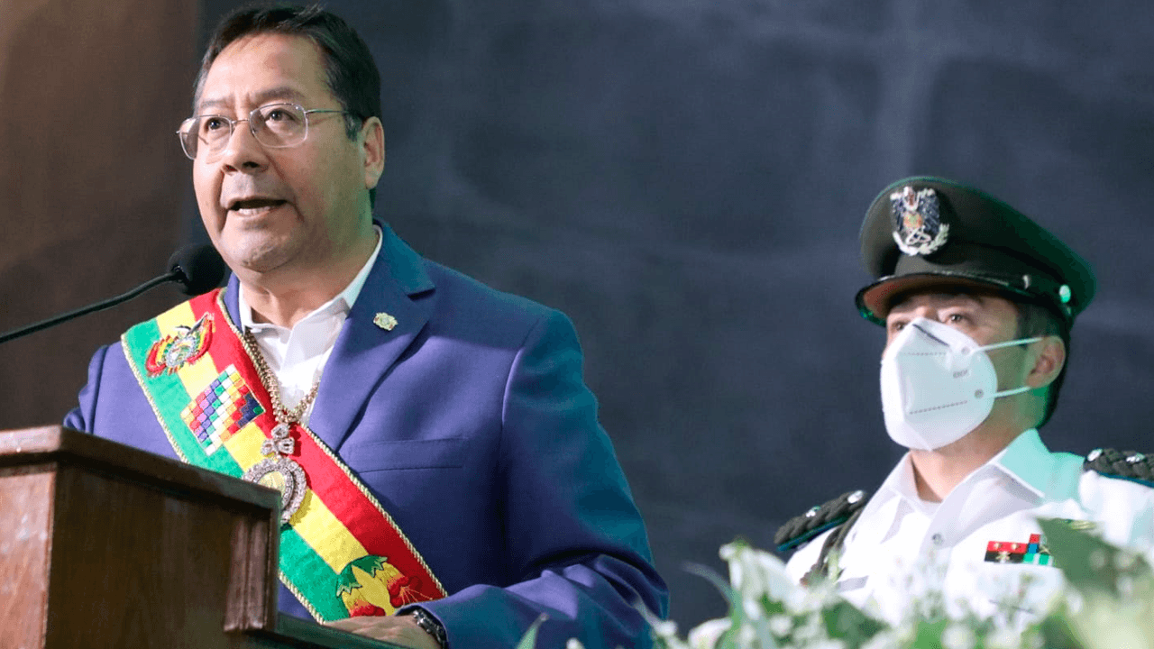 Presidente Luis Arce anunció ambiciosos proyectos e inversiones para Santa Cruz en su discurso conmemorativo