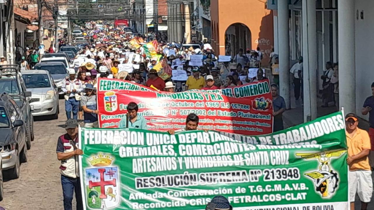 Marcha de gremiales en rechazo al régimen simplificado y facturación electrónica 
