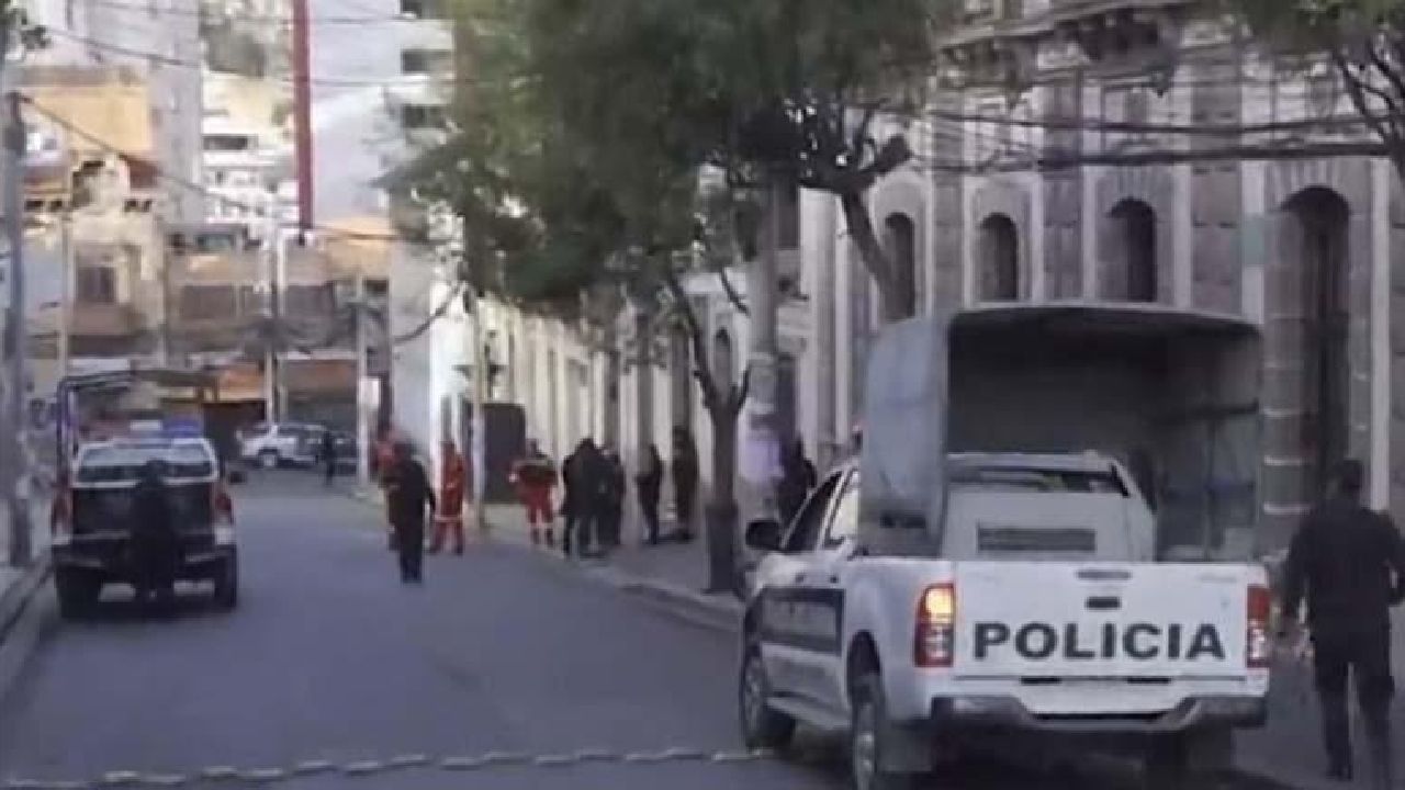 Reportan amenaza de bomba en una entidad financiera de La Paz