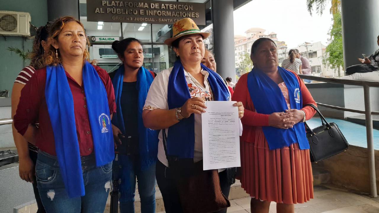 Bartolinas presentan amparo constitucional en rechazo al congreso del MAS en Lauca Ñ