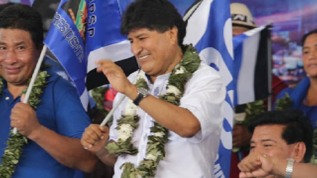 Evo Morales Denuncia Acusaciones durante su Discurso en el Congreso del MAS IPSP