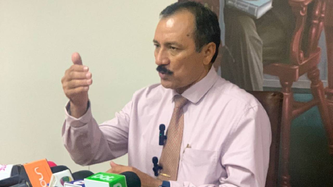 Vicente Cuéllar, Rector de la UAGRM, se Pronuncia sobre la Proclamación de Evo en la Comisión Política del Congreso y el Surgimiento de Nuevas Alternativas Políticas
