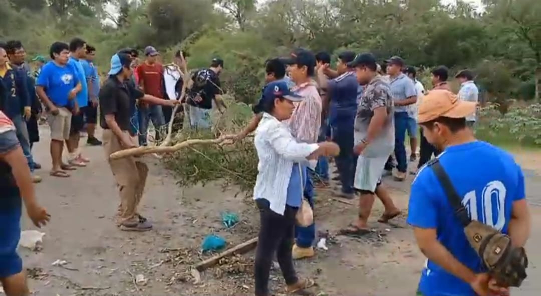  Amagues de Enfrentamiento en Puerto Pailas Debido a Bloqueo en Ruta Santa Cruz-Beni
