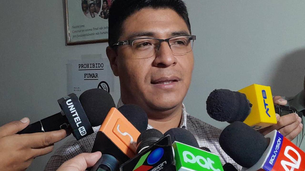 Apertura de Investigación por Muerte de Estudiante en Accidente con un Árbol