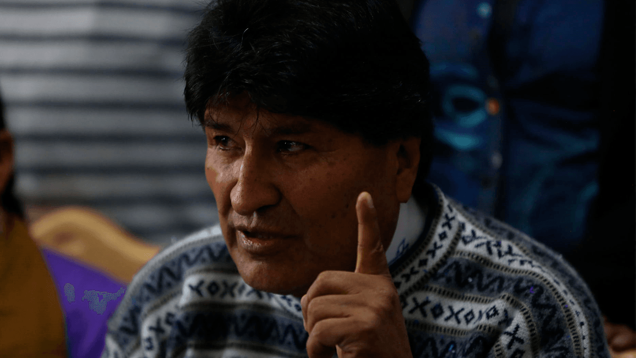 Evo Morales denuncia "negocio familiar" entre Arce Catacora y su hijo en proyectos 