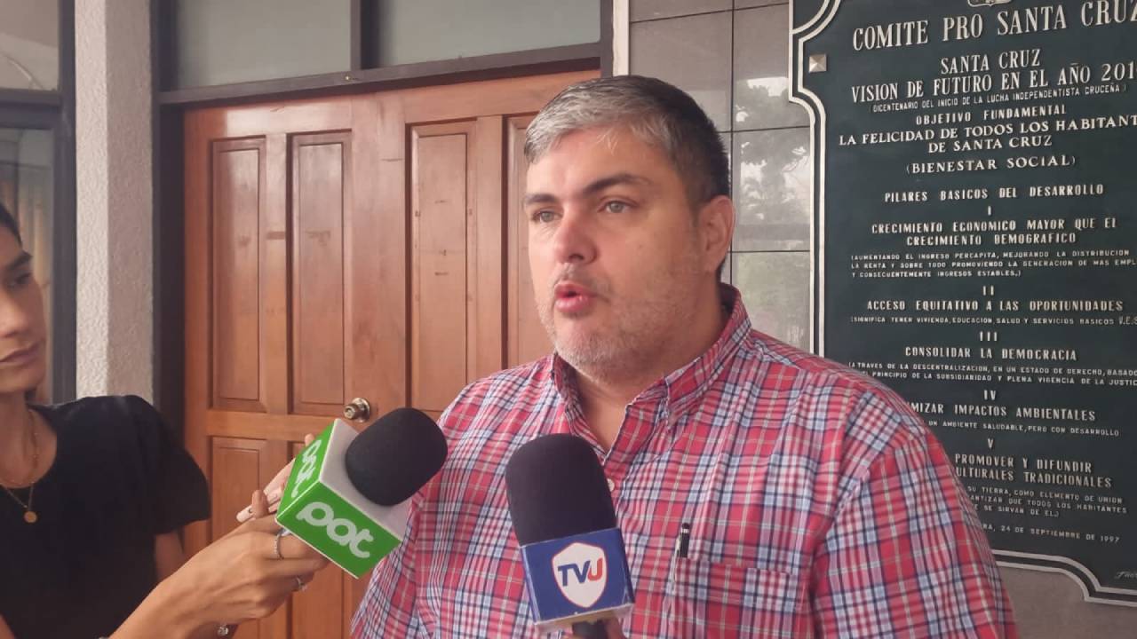 Presidente del Comité Pro Santa Cruz, Aborda Resultados de Reunión con el Movimiento Cívico en Tarija y Anuncia Medidas ante Sentencia del TCP