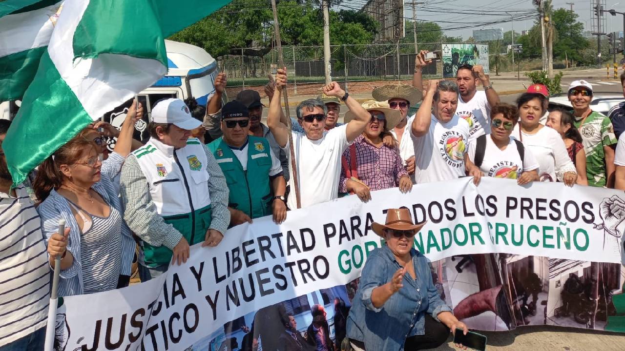 Caravana de Ciudadanos en Defensa de los Acuíferos de la Reserva Güendá-Urubó