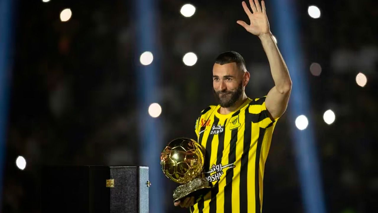 "Las polémicas de Karim Benzema: Desde extorsión sexual hasta carreras ilegales"